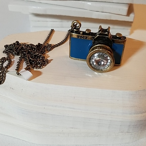 Blue Camera Pewter 26" Chain Travel Photography - Picture 1 of 1